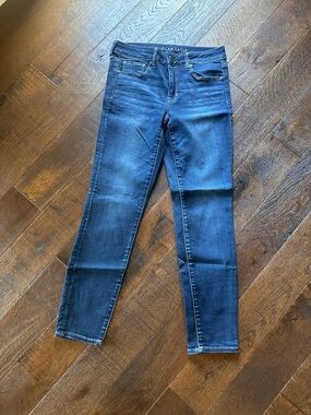 American Eagle Outfitters Skinny Jeans Next Level Stretch Size 8 AE